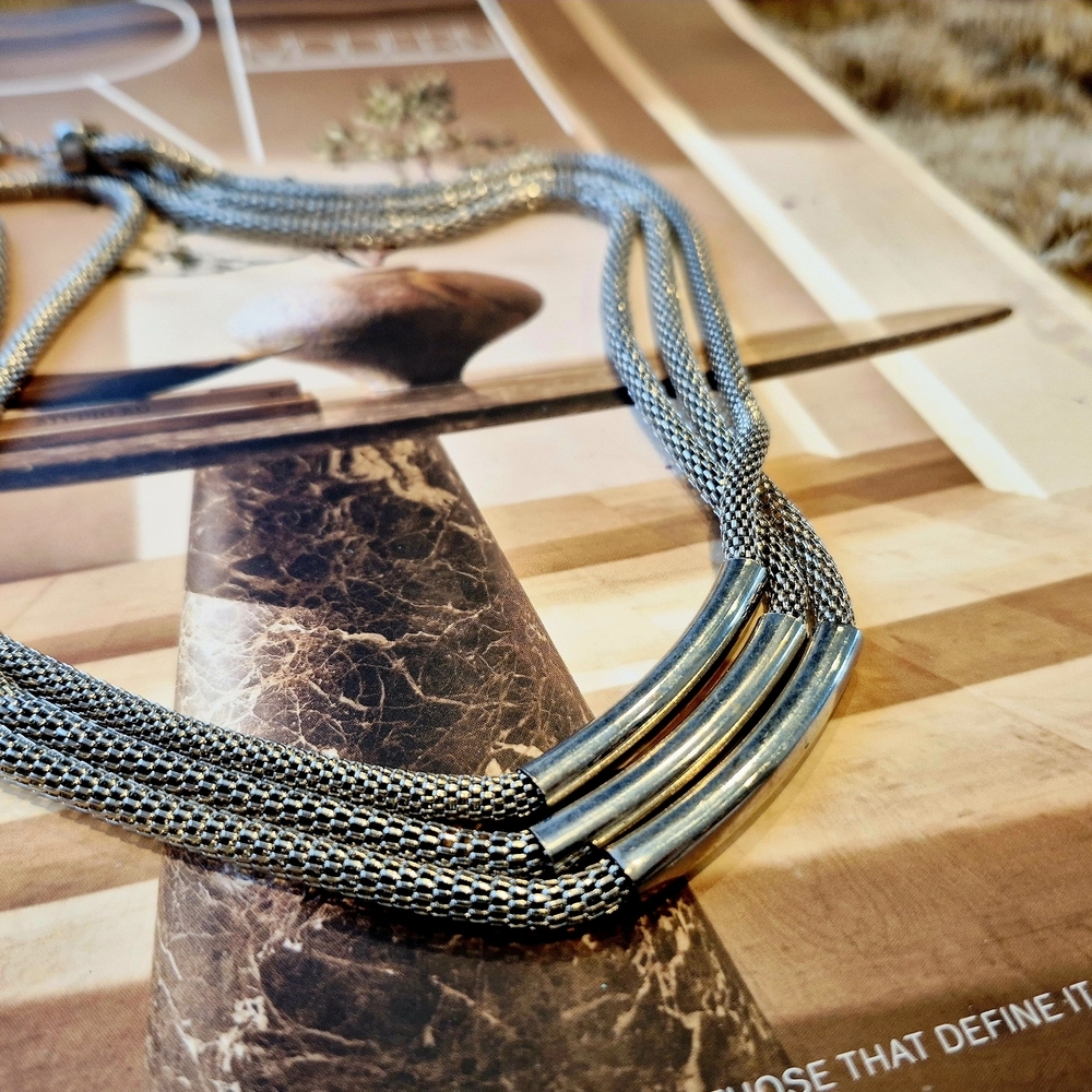 Chic Silver Mesh Necklace